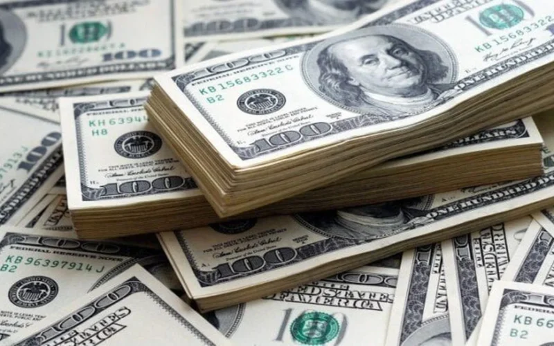 تحديث المساء.. تحركات جديدة في سعر الدولار أمام الجنيه بمنتصف تعاملات الخميس